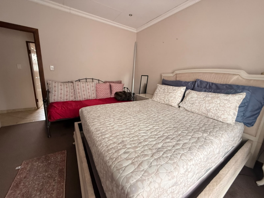 3 Bedroom Property for Sale in Safari Gardens North West